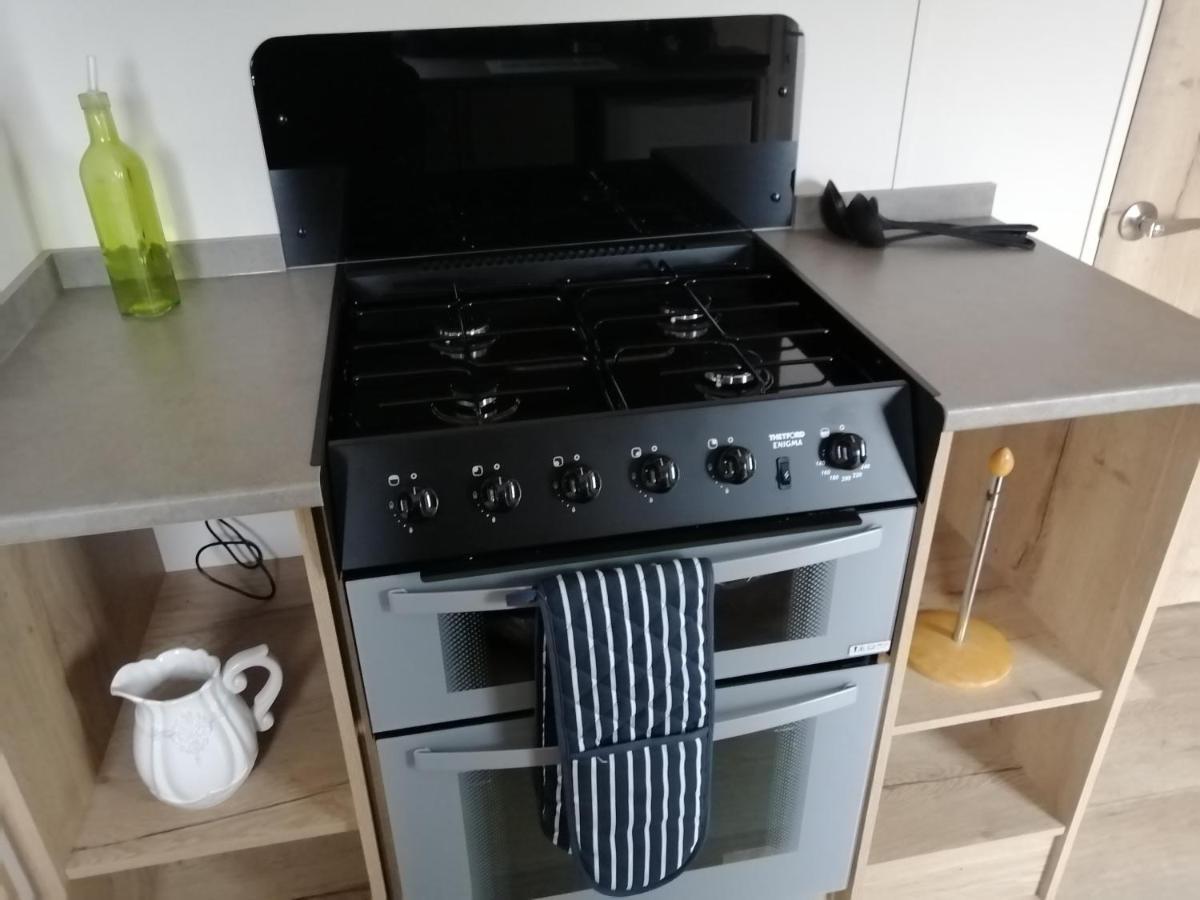 69R Seawick 2 Bedroom Caravan . New For 2022 Saint Osyth Extérieur photo